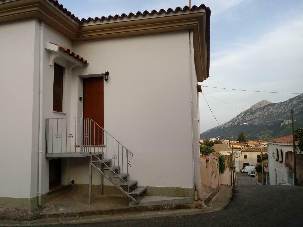 Appartamento Su Survaju Irgoli Buitenkant foto